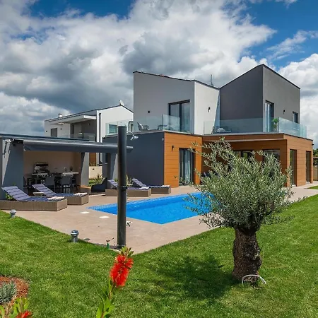 Lila Sunshine Hébergement de vacances Orbanići